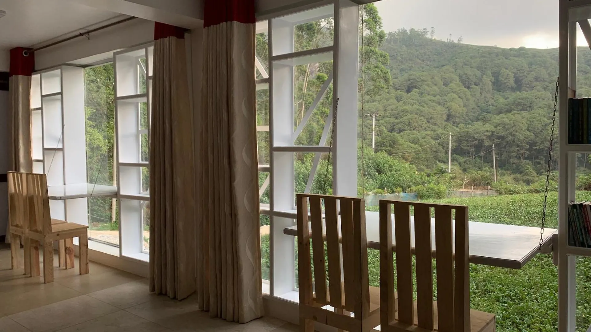 Misty Breeze Villa Nuwara Eliya
